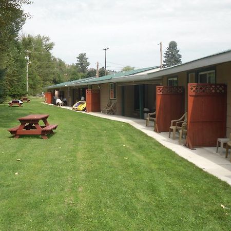 Johnny'S Motel Grand Forks Esterno foto
