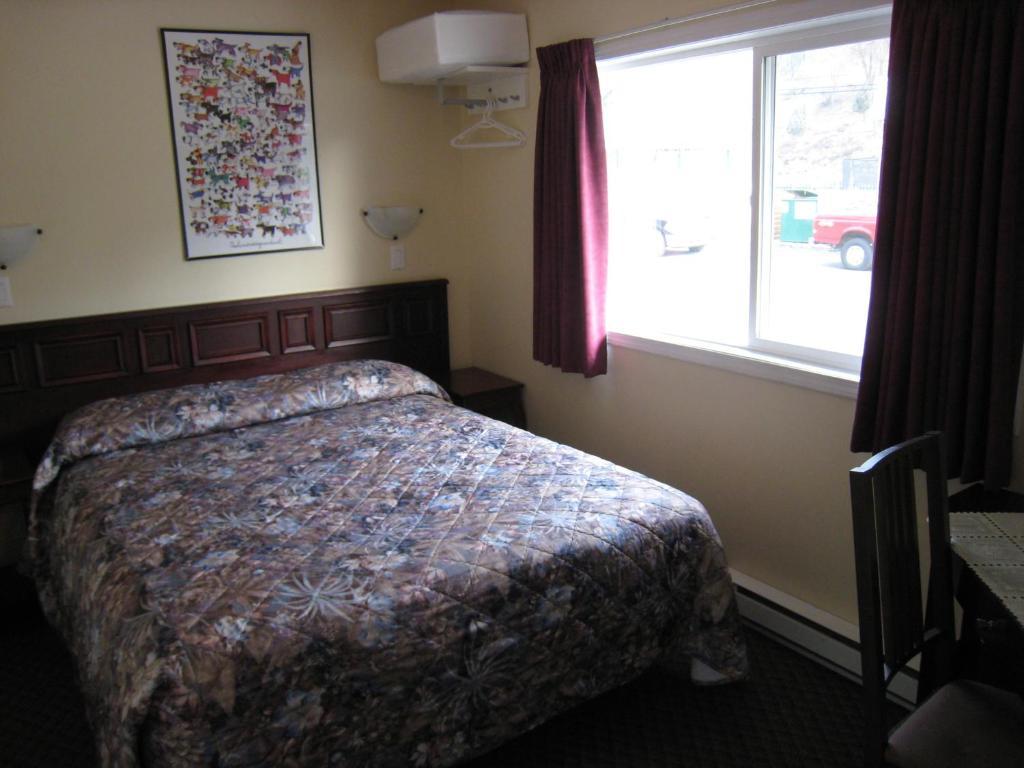 Johnny'S Motel Grand Forks Camera foto