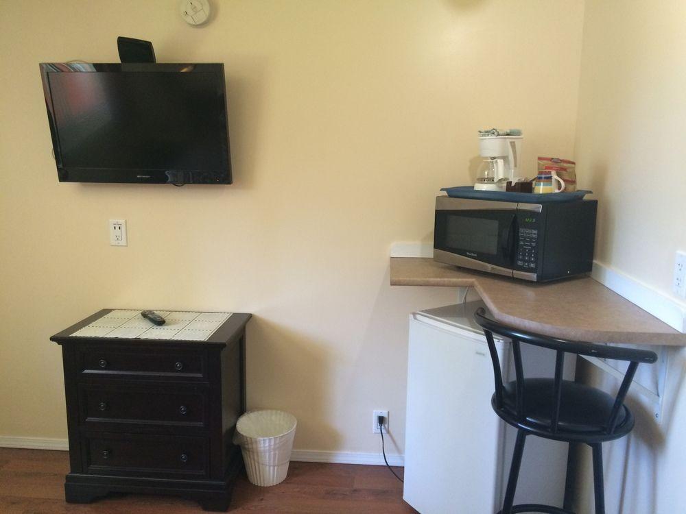 Johnny'S Motel Grand Forks Esterno foto